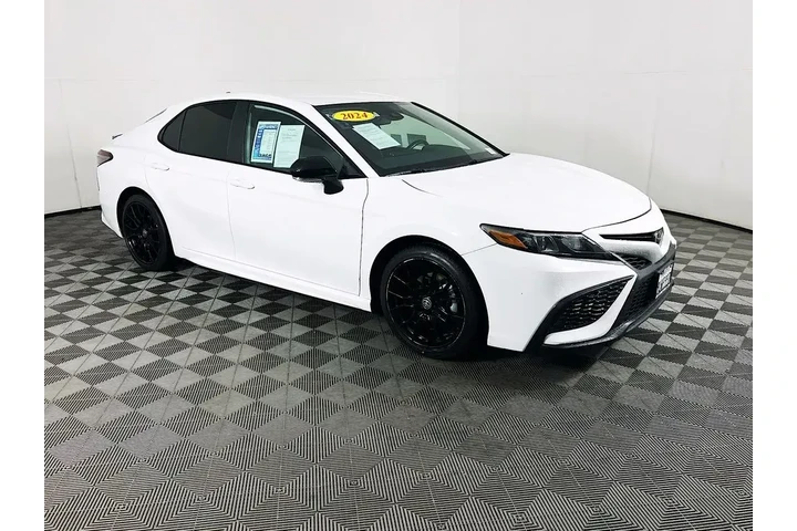 $25500 : Toyota Camry 2024 SE 4dr Sed image 1