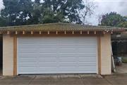 Garage door w opener - Puerta thumbnail