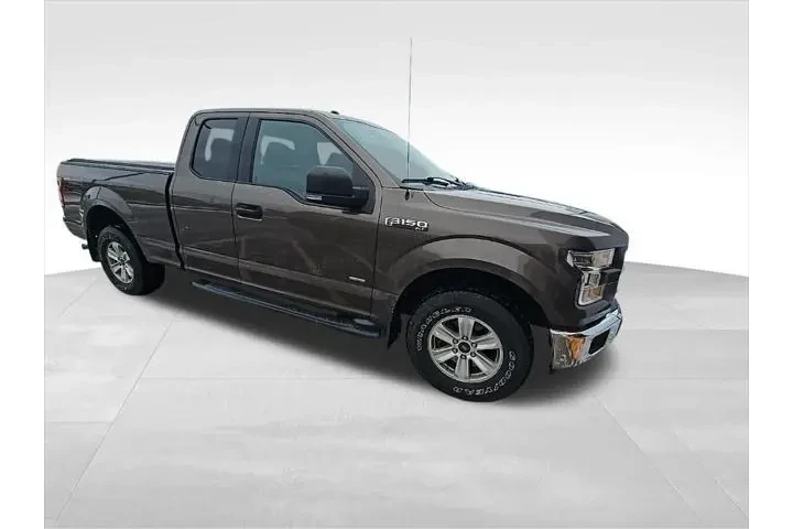 $17304 : Ford F-150 2015 4x4 XLT 4dr image 8