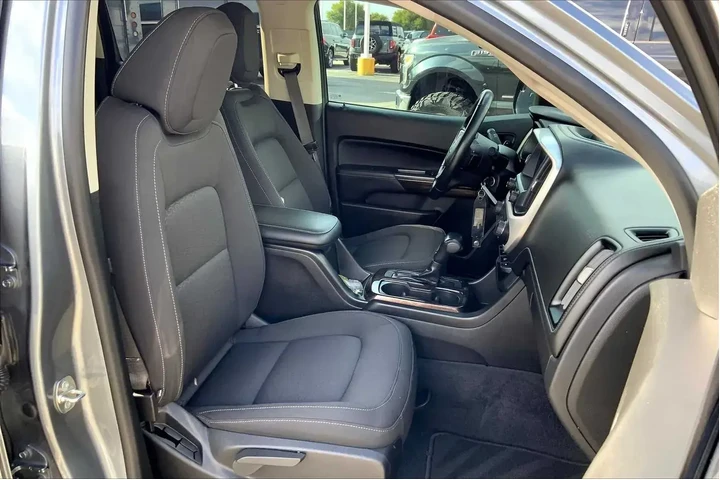 $20526 : GMC Canyon 2020 4x2 SLE 4dr image 8