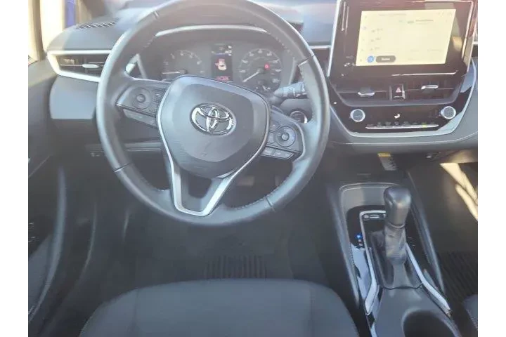 $24995 : Toyota Corolla Hatchback 202 image 10