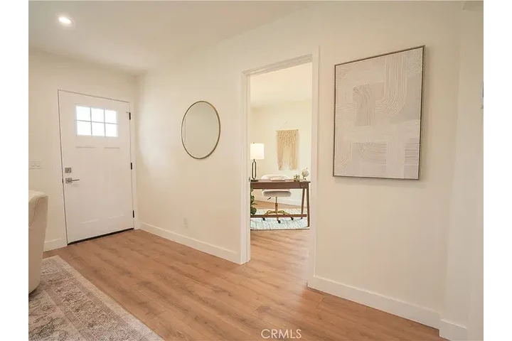 $900 : Lakewood cutie has been fully image 6