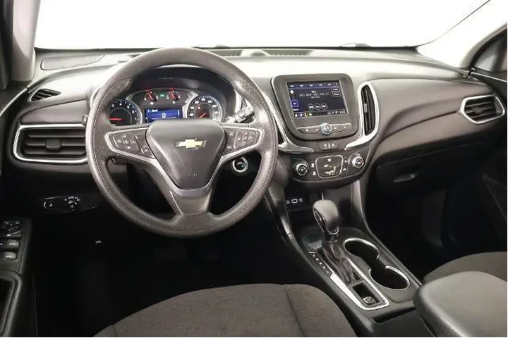 $19570 : Chevrolet Equinox 2022 LT 4d image 2