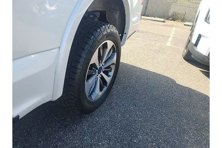 $31721 : Ford F-150 2017 4x4 XL 4dr S image 8