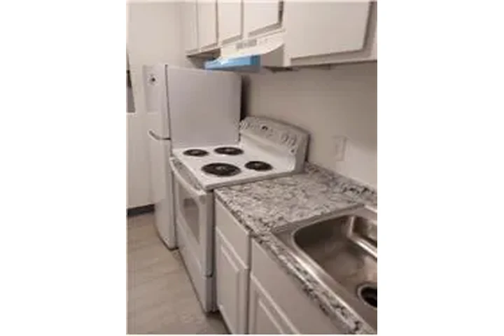 $2195 : Rental property with 2 bedro image 1