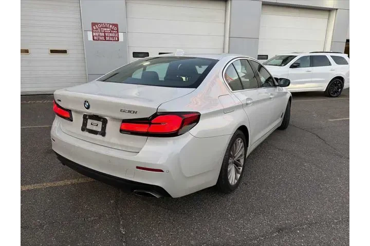 $36795 : BMW 5 Series 2023 AWD 530i x image 6