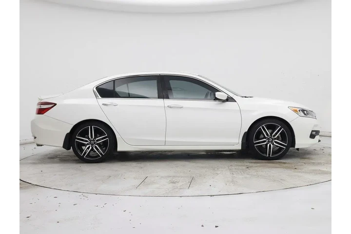$17998 : Honda Accord 2016 Sport 4dr image 7