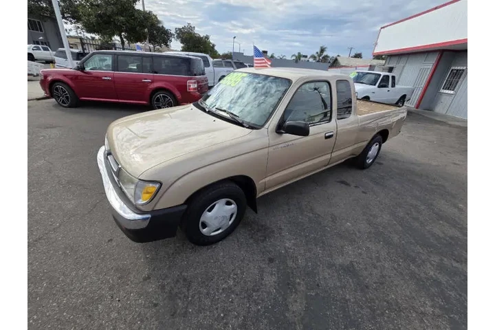 $9995 : 1999 Tacoma SR5 image 9