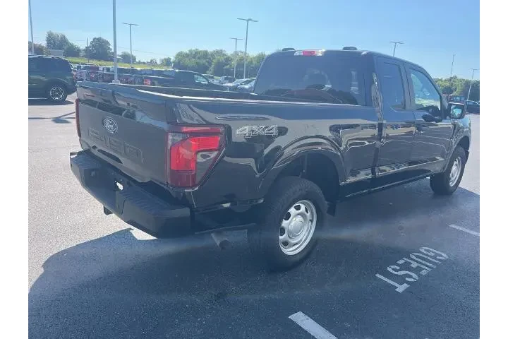 $38990 : Ford F-150 2024 4x4 XL 4dr S image 4
