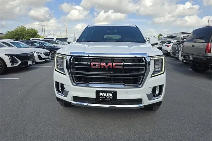 $75265 : 2024 GMC Yukon XL SLT image 2