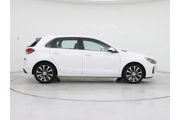 $13998 : Hyundai ELANTRA GT 2020 4dr image 7