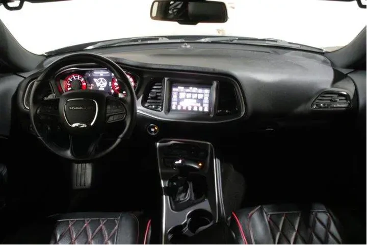 $33998 : Dodge Challenger 2022 AWD GT image 2