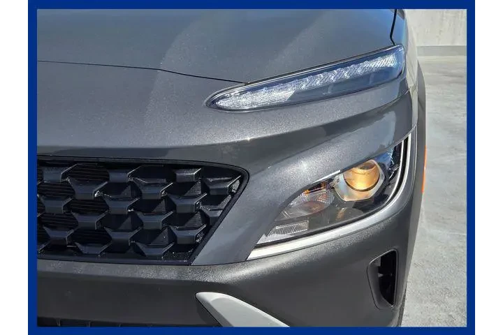 $24995 : Hyundai KONA 2023 SEL 4dr Cr image 8