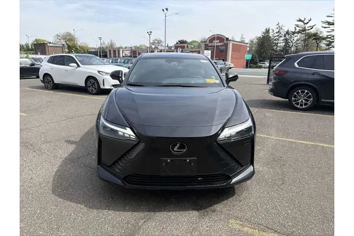 $30943 : Lexus RZ 450e 2023 AWD Premi image 5