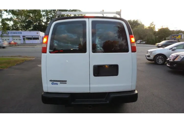 $12900 : 2013 Express 2500 image 9