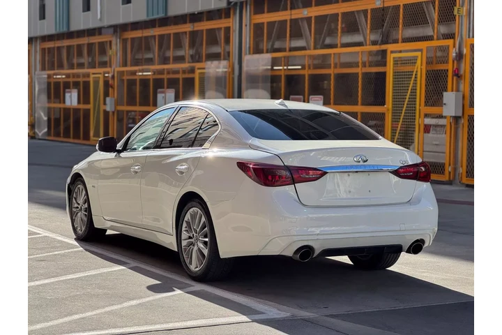 $17990 : 2020 INFINITI Q50 image 6