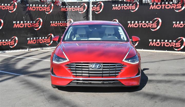 $18679 : Sonata Hybrid Blue image 2