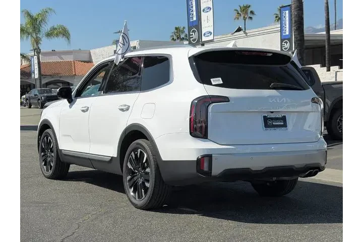 $39990 : Kia Telluride 2024 AWD SX 4d image 6