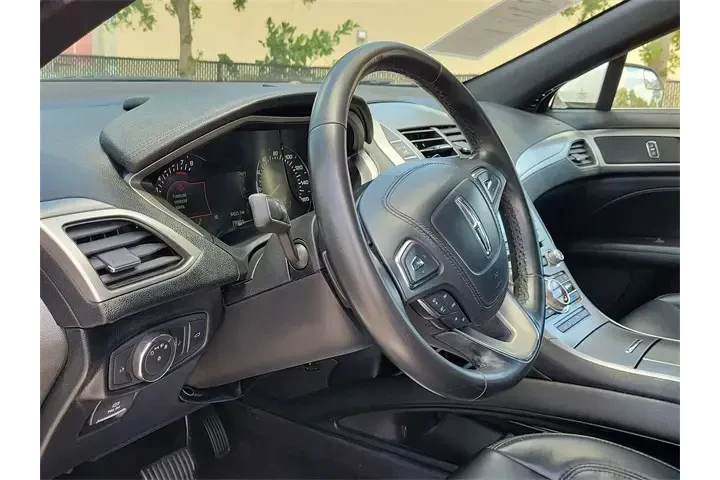 $13990 : Lincoln MKZ 2017 Premiere 4d image 10