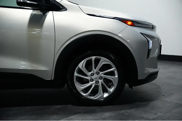 $17439 : 2023 Bolt EUV LT image 5