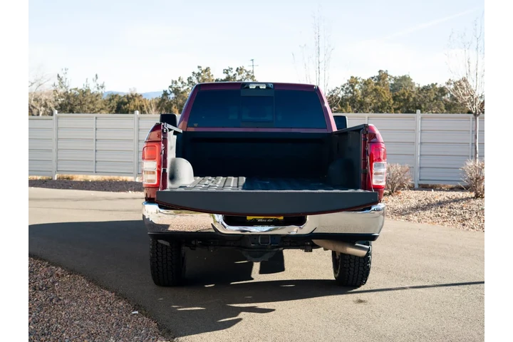 $50223 : 2024 2500 Tradesman image 8