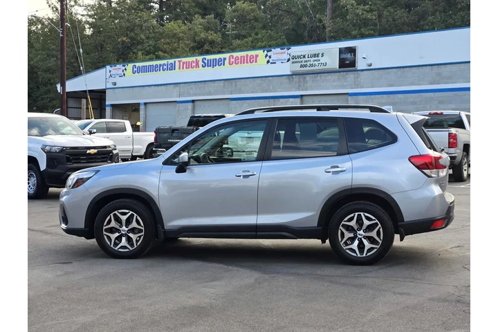 $23993 : Subaru Forester 2021 AWD Pre image 7