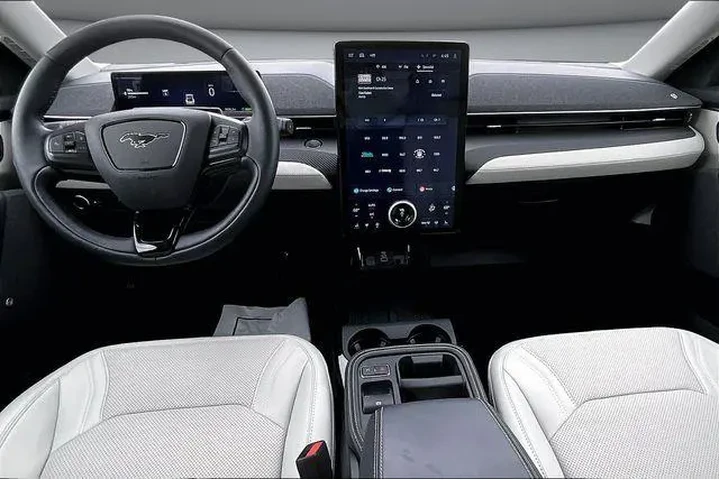 $39500 : Ford Mustang Mach-E 2025 AWD image 7