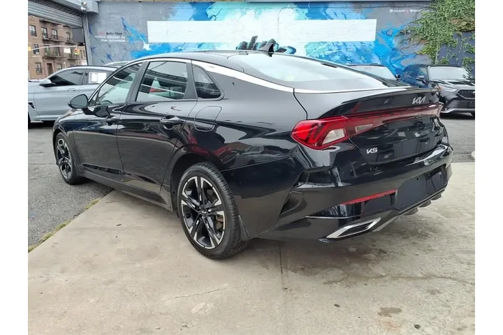 $24599 : Kia K5 2024 GT-Line 4dr Seda image 5