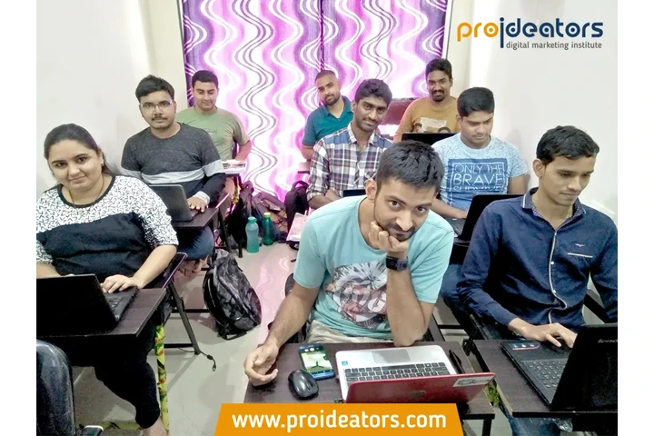 Social Media Manager Classes image 10