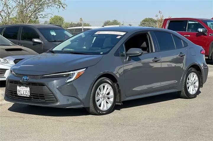 $24450 : Corolla Hybrid LE image 10