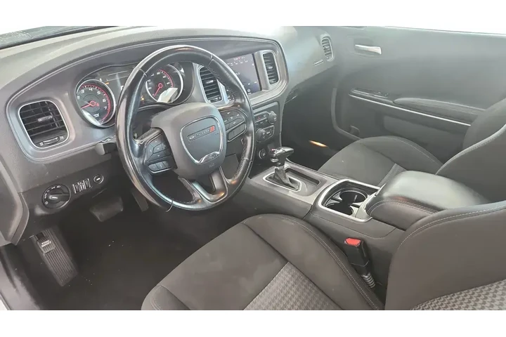 $20972 : Dodge Charger 2023 GT 4dr Se image 9