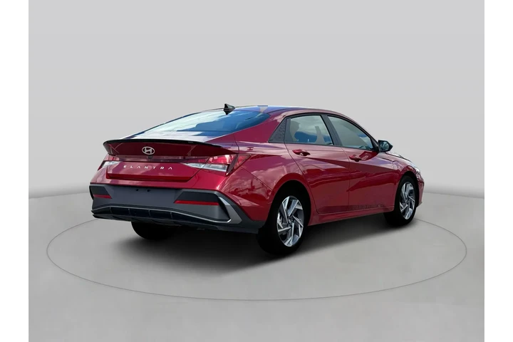 $16920 : Hyundai ELANTRA 2025 SEL Spo image 7