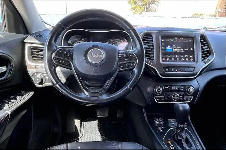 $23617 : Jeep Cherokee 2021 4x4 Trail image 5