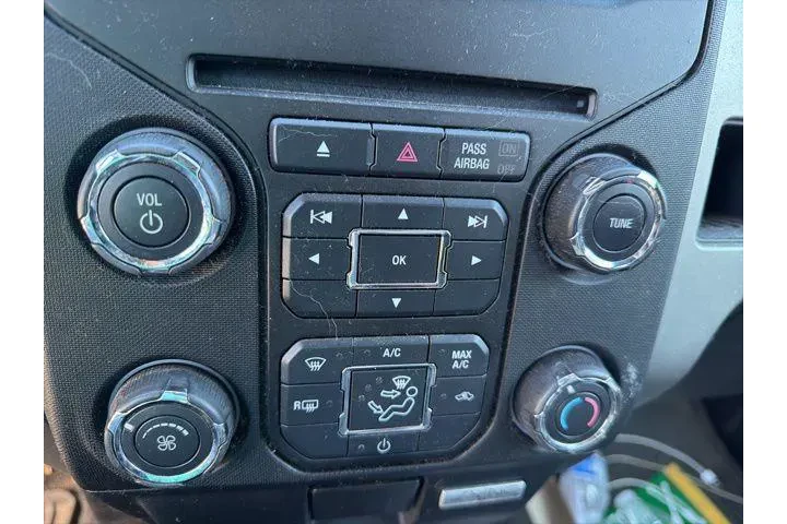 $16992 : Ford F-150 2013 4x2 XLT 4dr image 9