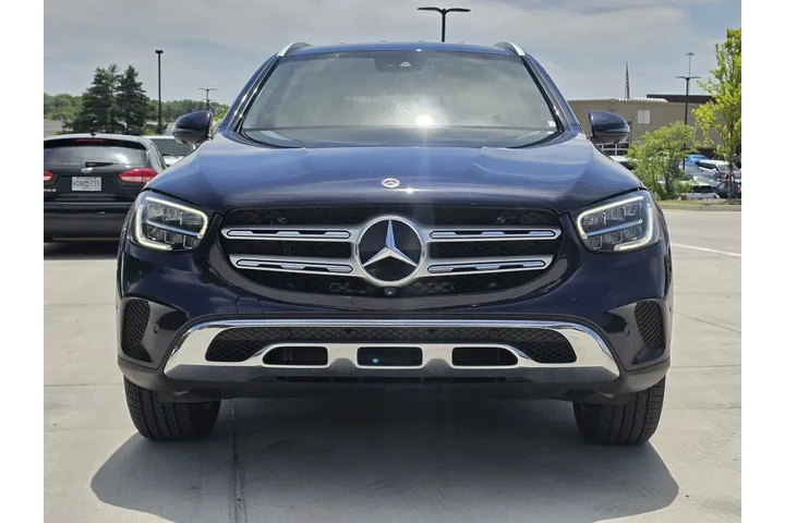 $31900 : Mercedes-Benz GLC 2022 GLC 3 image 2