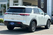$29998 : Nissan Pathfinder 2023 AWD S thumbnail