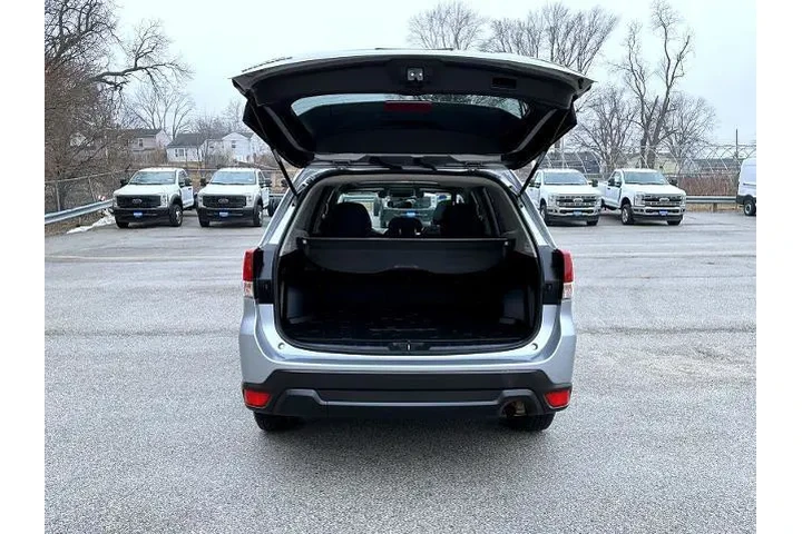 $20495 : Subaru Forester 2021 AWD Pre image 9