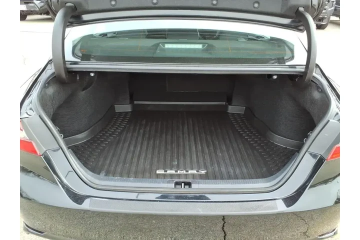 $25789 : Toyota Camry 2023 AWD SE 4dr image 9