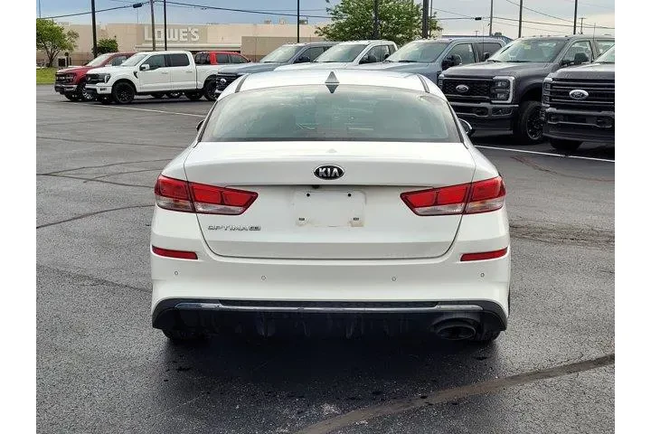 $13577 : Kia Optima 2020 S 4dr Sedan image 4