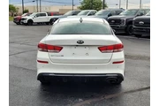 $13577 : Kia Optima 2020 S 4dr Sedan thumbnail