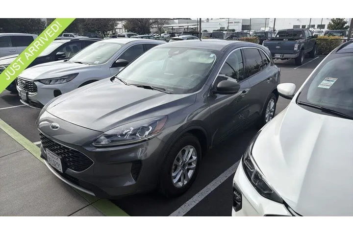 $20988 : Ford Escape 2022 SE 4dr SUV image 1