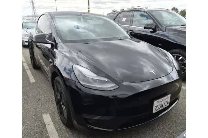 $33950 : Tesla Model Y 2025 Long Rang image 6
