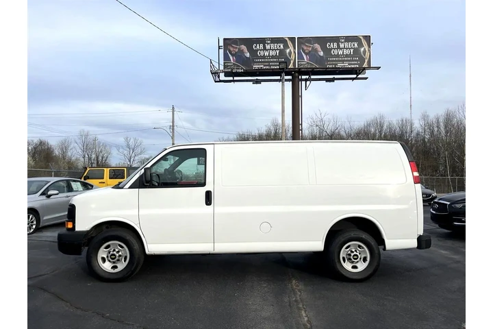 $14995 : 2013 Express 2500 Cargo image 2