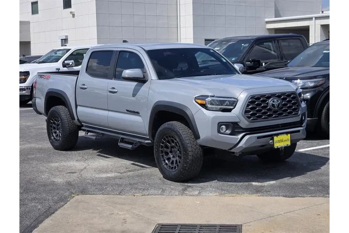 $37999 : Toyota Tacoma 2021 4x4 TRD P image 2