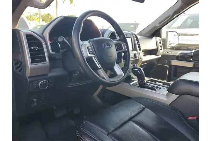 Ford F-150 2019 4x2 Lariat 4 image 8