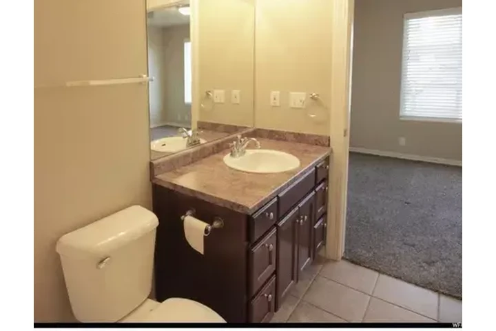 $1650 : Apartment for rent image 10