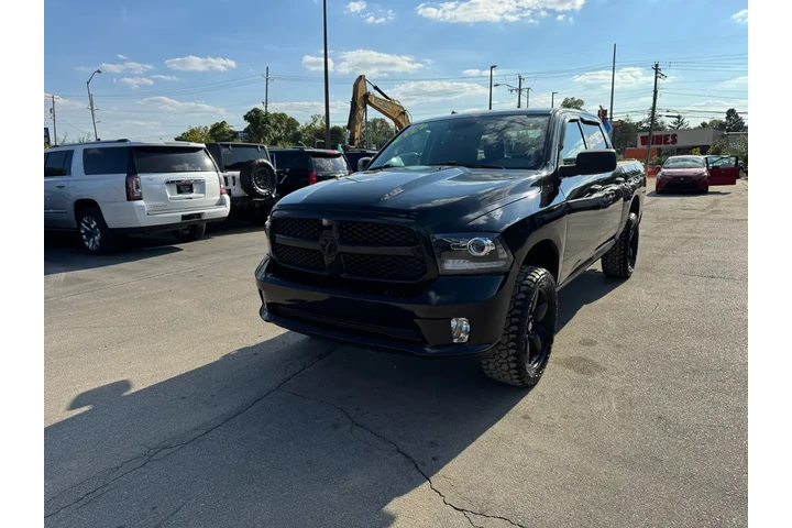 $15980 : 2014 RAM 1500 4WD Crew Cab 14 image 6
