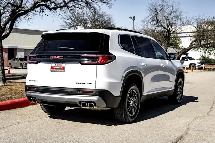 $33555 : GMC Acadia 2025 Elevation 4d image 5