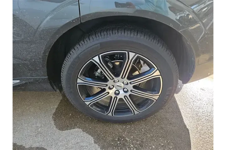 $17987 : Volvo XC60 2019 T5 Inscripti image 5