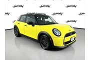 $32750 : MINI Hardtop 4 Door 2025 Coo thumbnail